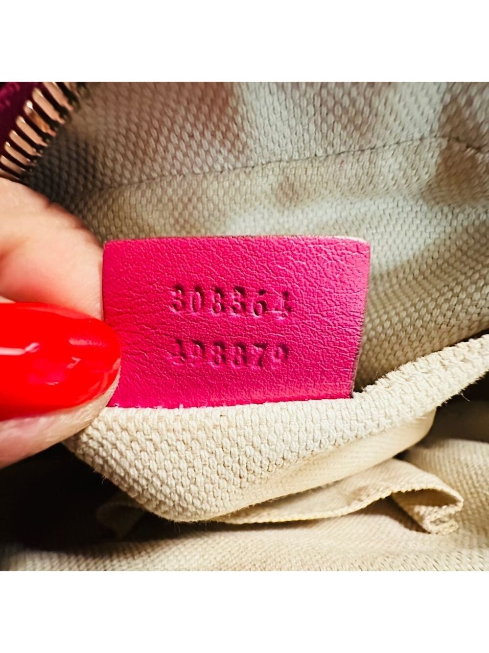 Gucci SOHO Patent Leather CRANBERRY/Red Crossbody Bag - Picture 7 of 13